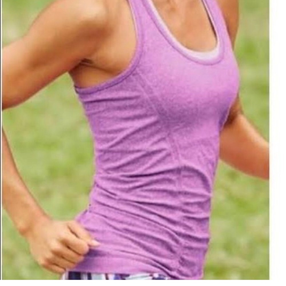 Athleta Fastest Track Running Racerback Tank in  Heathered Magenta Small